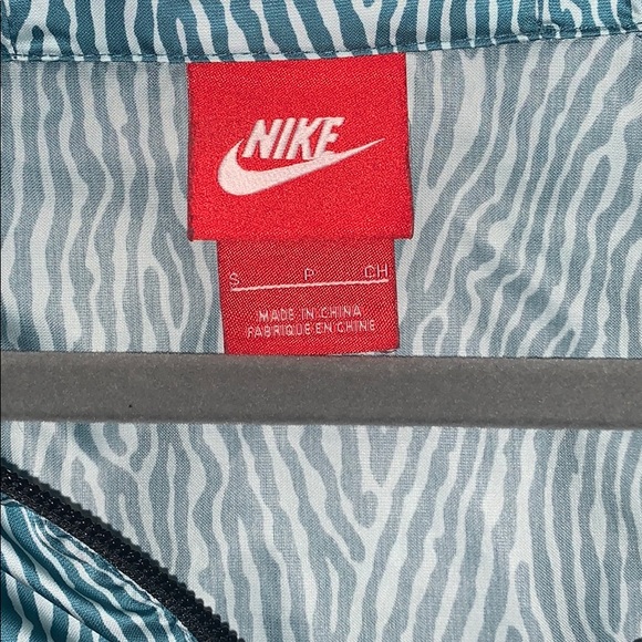 Nike zip up - Picture 3 of 3